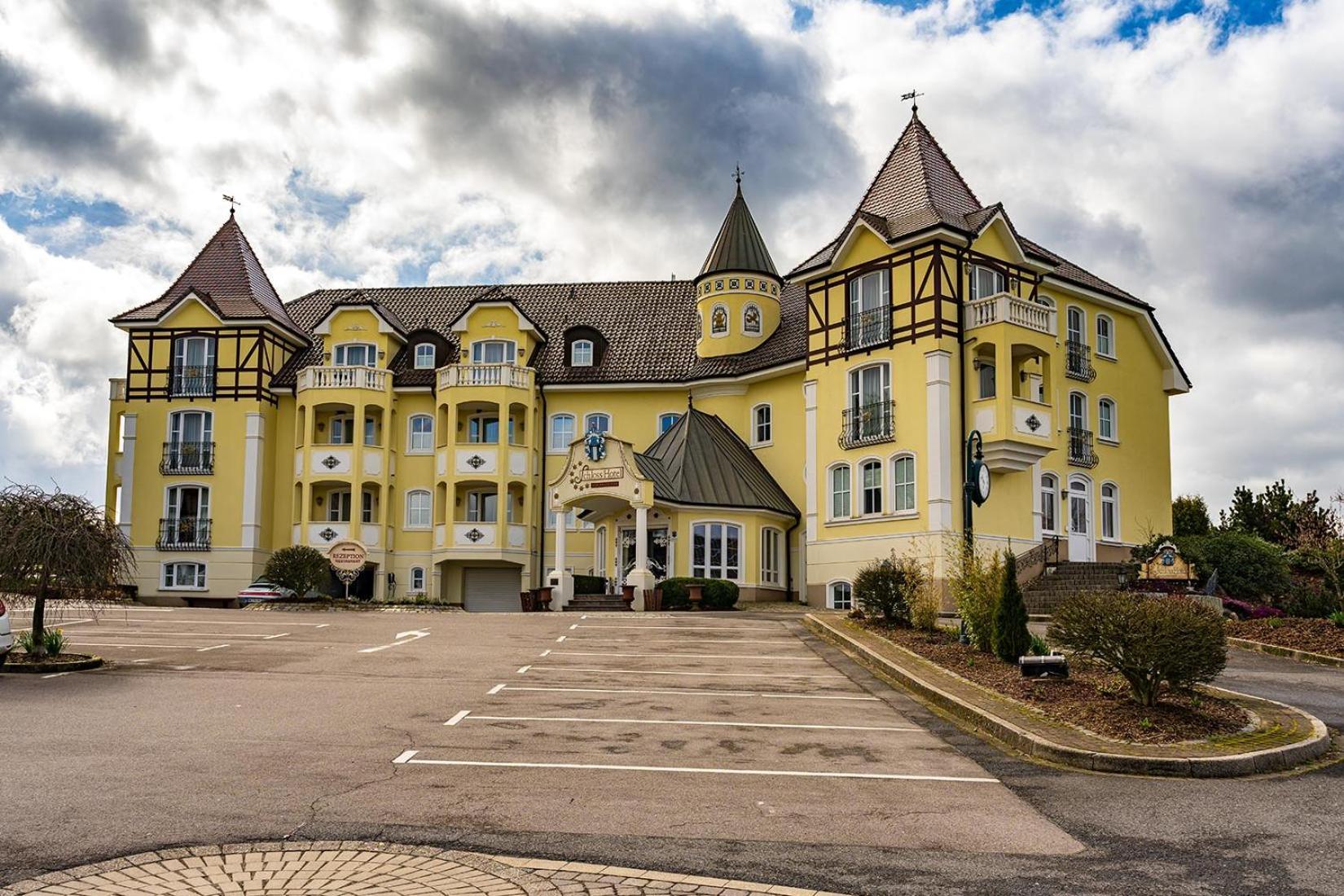 Schloss Hotel Holzrichter Nachrodt-Wiblingwerde Exterior photo